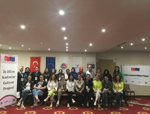 İş Bilen Kadınlar Geliyor Projesi