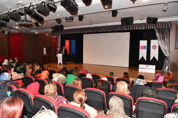 İş Bilen Kadınlar Geliyor Projesi Açılış Toplantısı